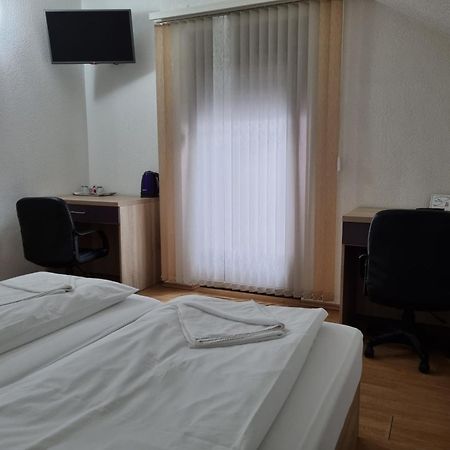 City Bridge Guest House Біхач Номер фото