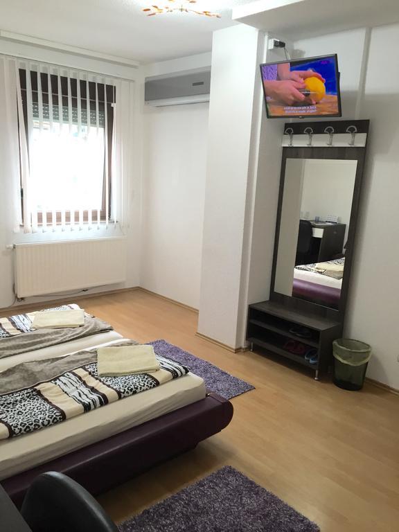 City Bridge Guest House Біхач Екстер'єр фото