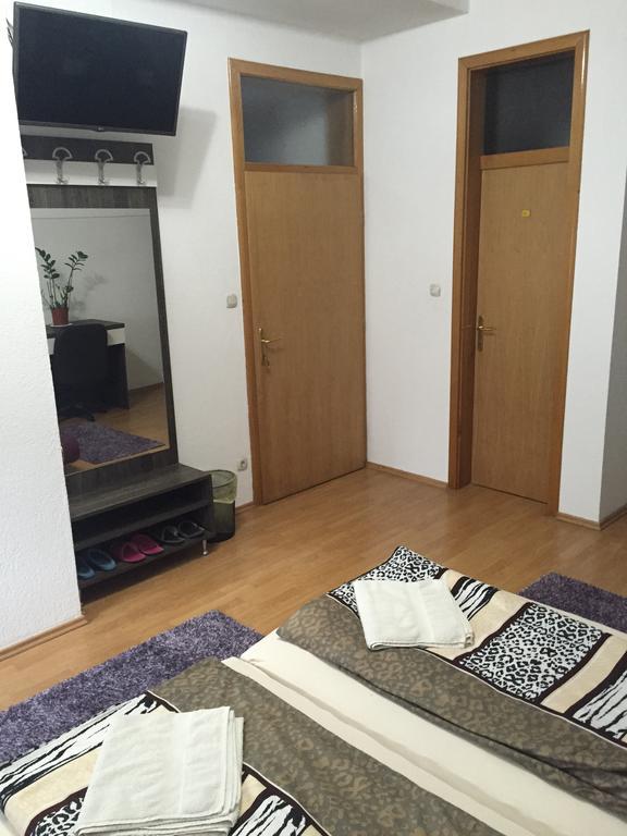 City Bridge Guest House Біхач Екстер'єр фото