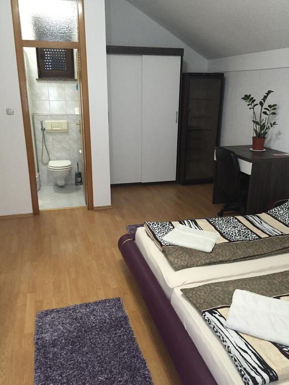 City Bridge Guest House Біхач Екстер'єр фото