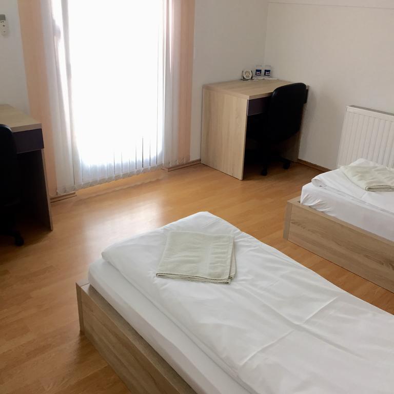 City Bridge Guest House Біхач Екстер'єр фото